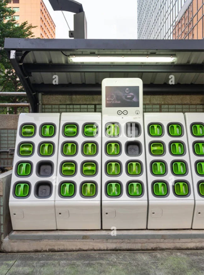 Commercial community battery swap station